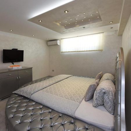Villa Valerio ポレッチ エクステリア 写真