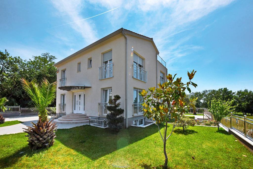 Villa Valerio ポレッチ エクステリア 写真