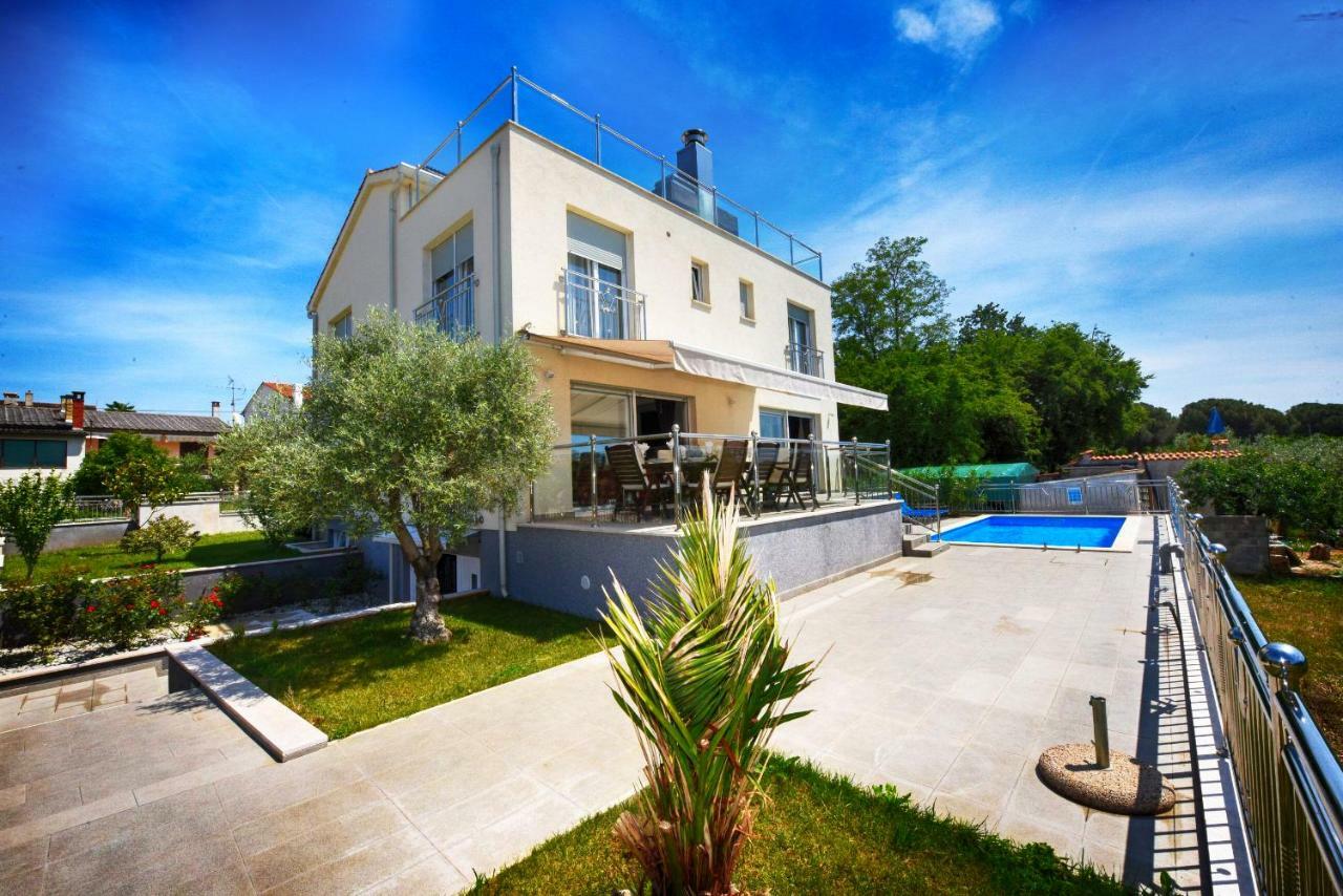 Villa Valerio ポレッチ エクステリア 写真