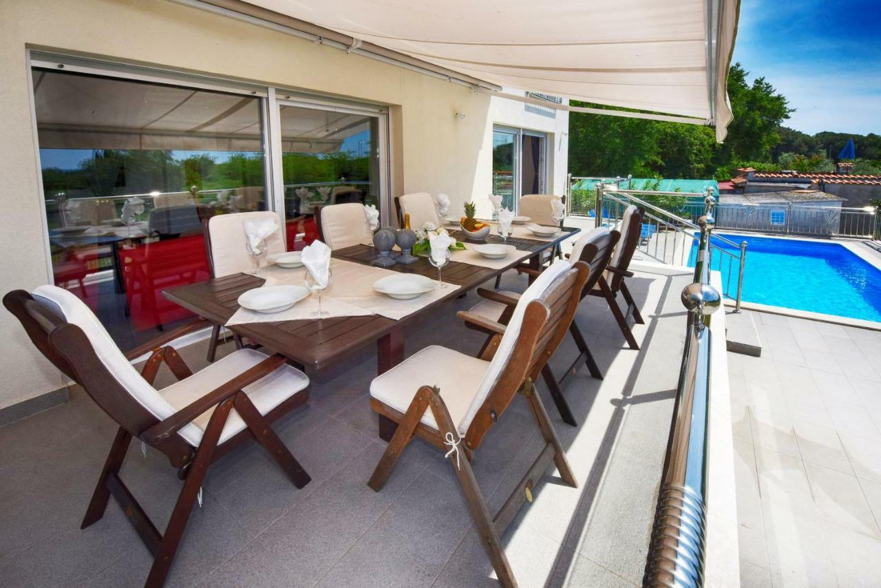 Villa Valerio ポレッチ エクステリア 写真