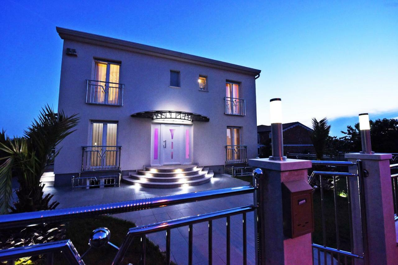 Villa Valerio ポレッチ エクステリア 写真