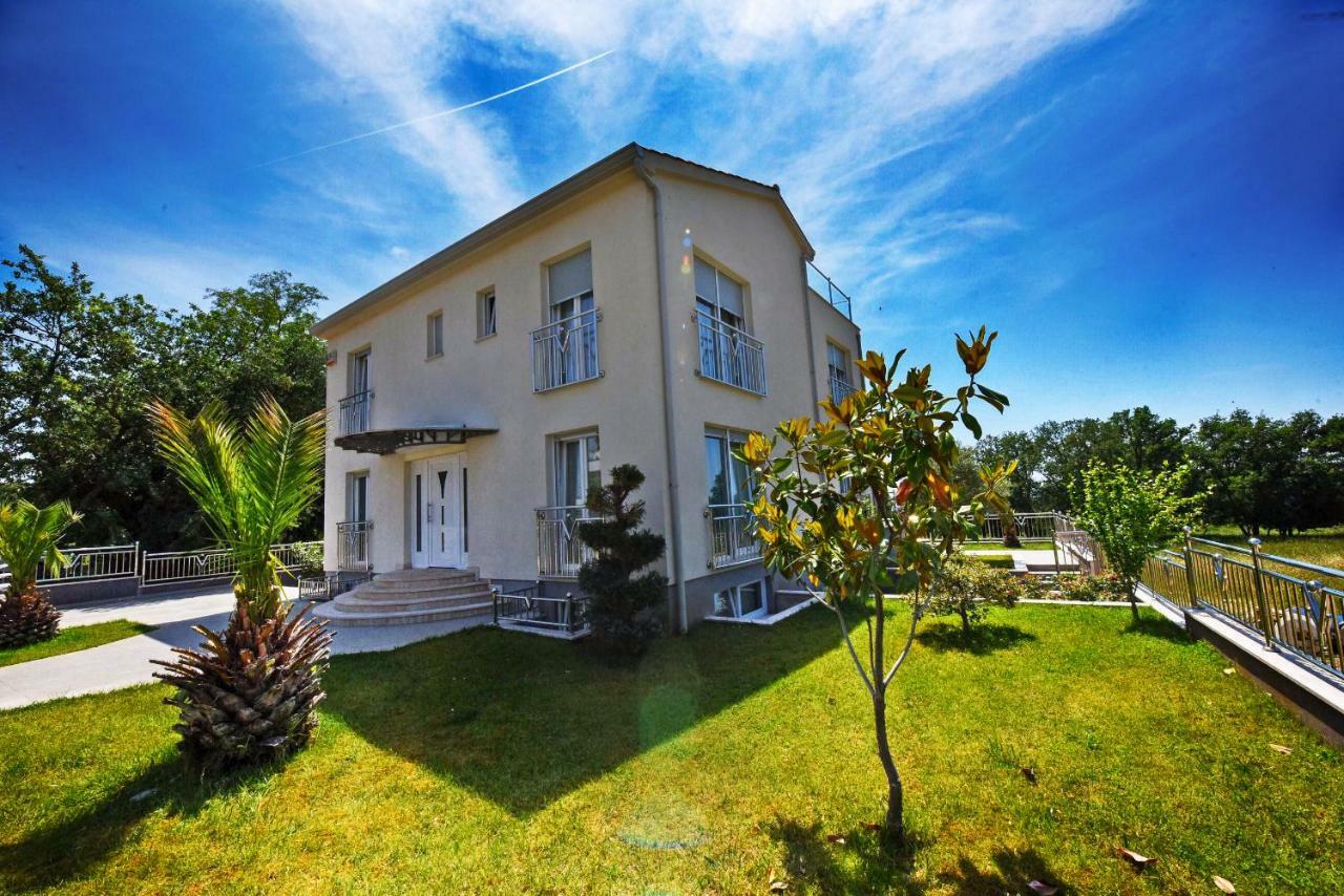 Villa Valerio ポレッチ エクステリア 写真