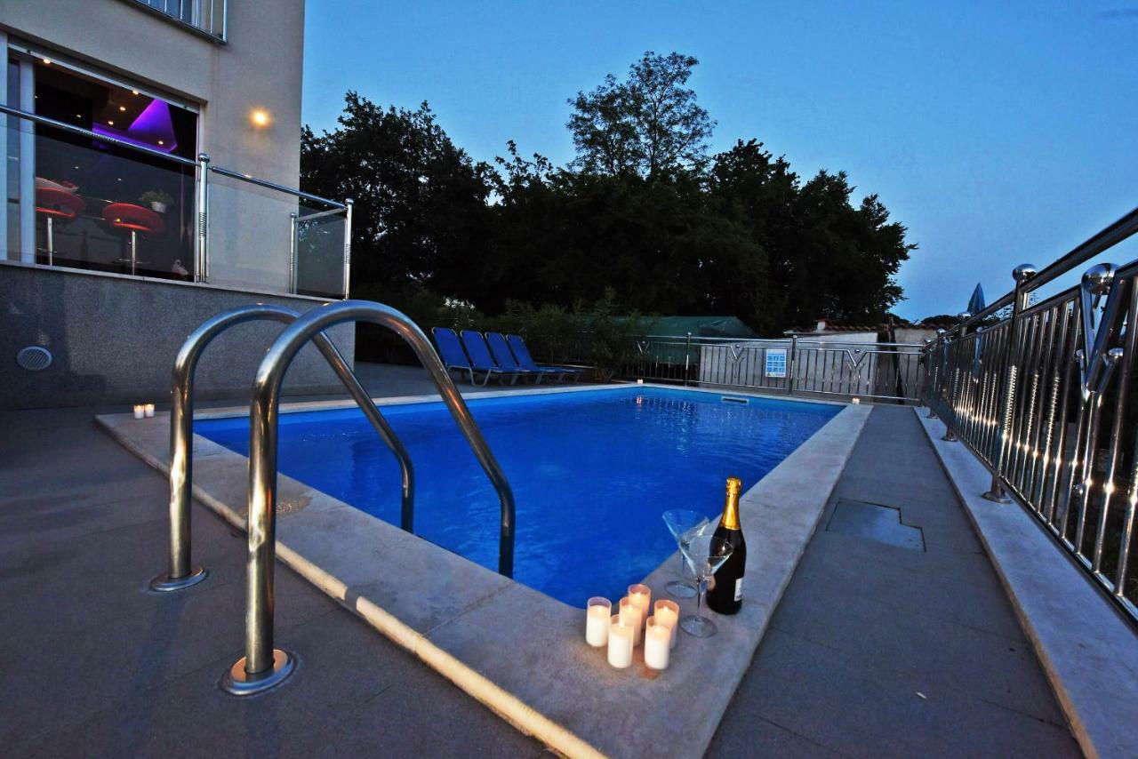 Villa Valerio ポレッチ エクステリア 写真