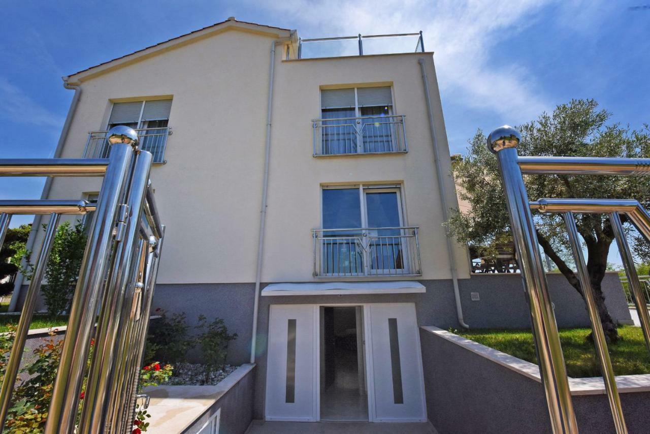 Villa Valerio ポレッチ エクステリア 写真