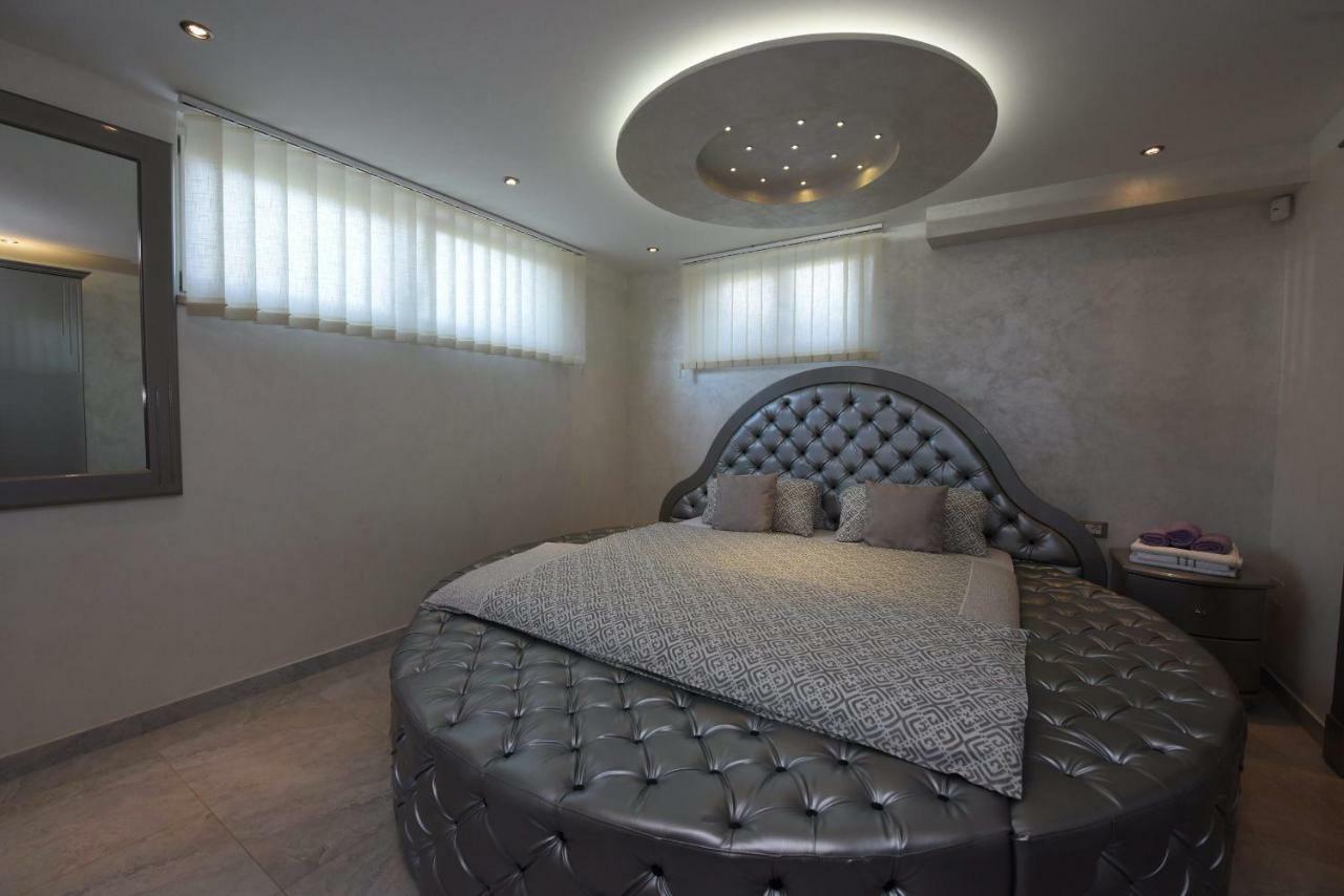 Villa Valerio ポレッチ エクステリア 写真